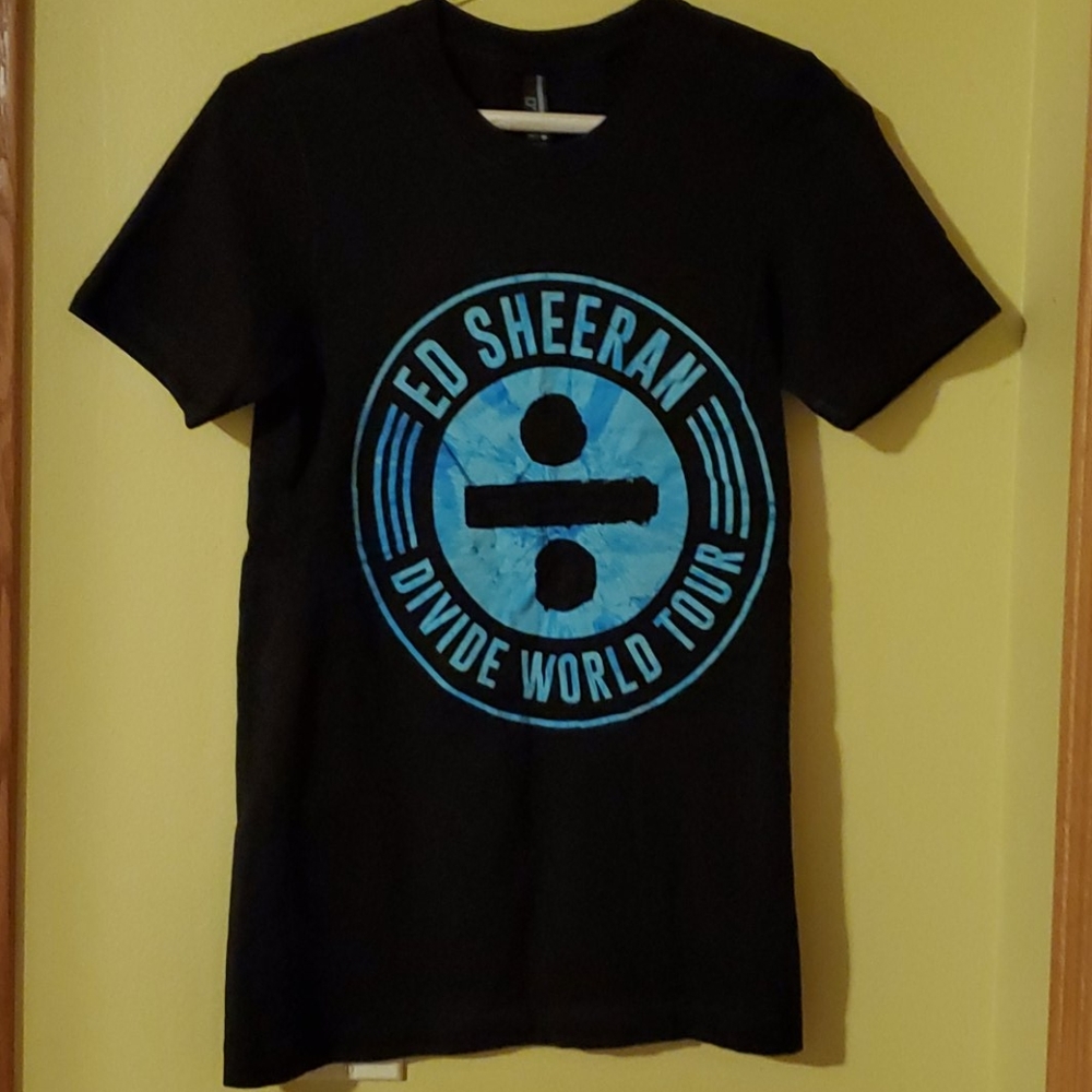 🛍Ed Sheeran concert tour shirt,size XS, EUC